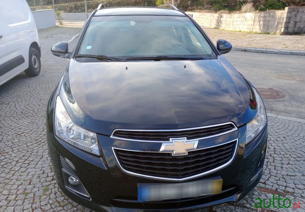 2012' Chevrolet Cruze Sw photo #1