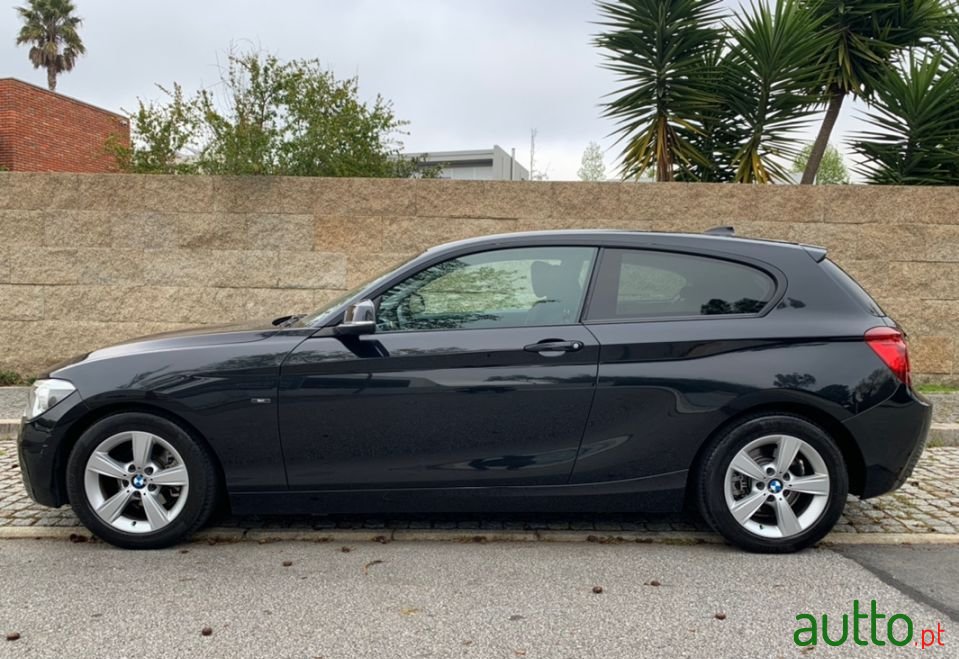 2013' BMW 116 Sport photo #1