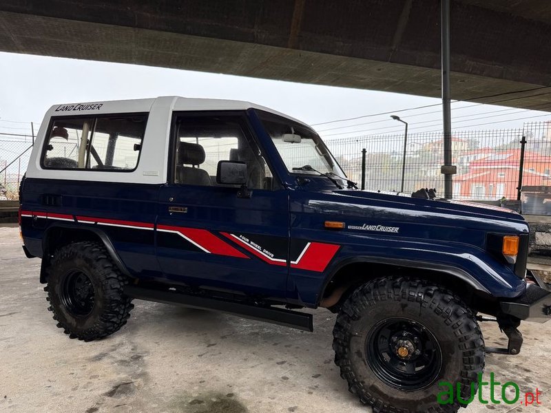 1988' Toyota Land Cruiser 250 Td photo #2