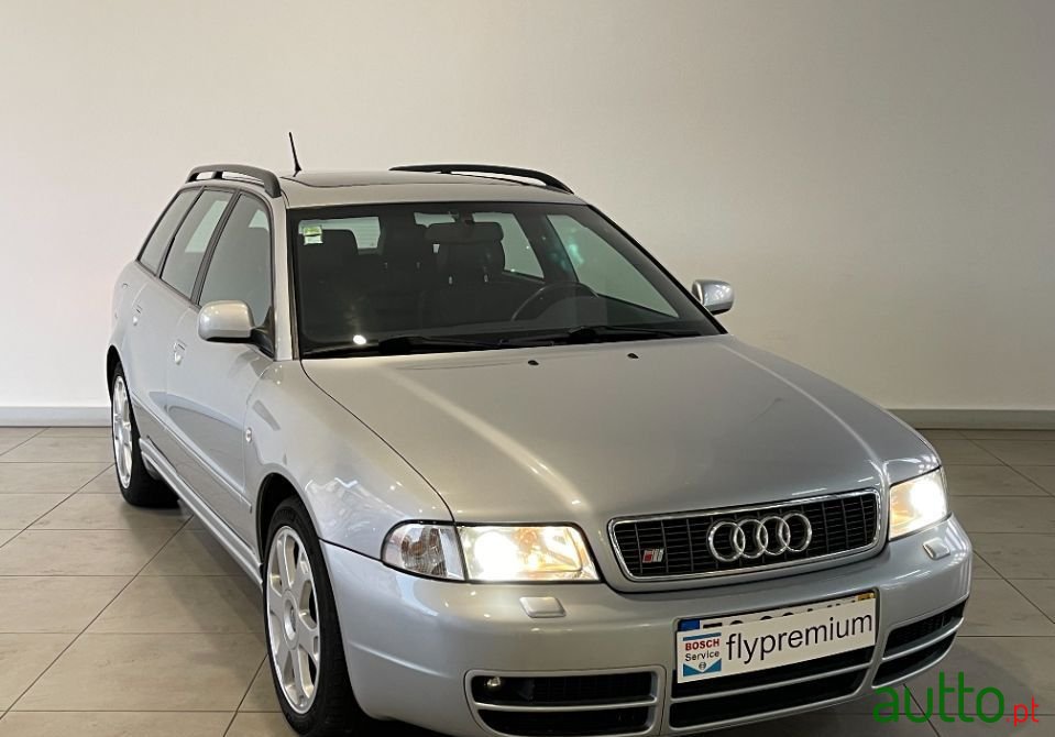 1999' Audi S4 Avant photo #3