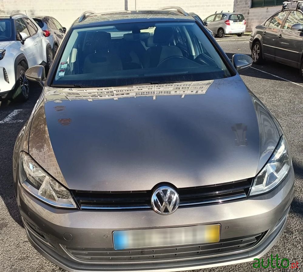 2017' Volkswagen Golf Variant photo #2