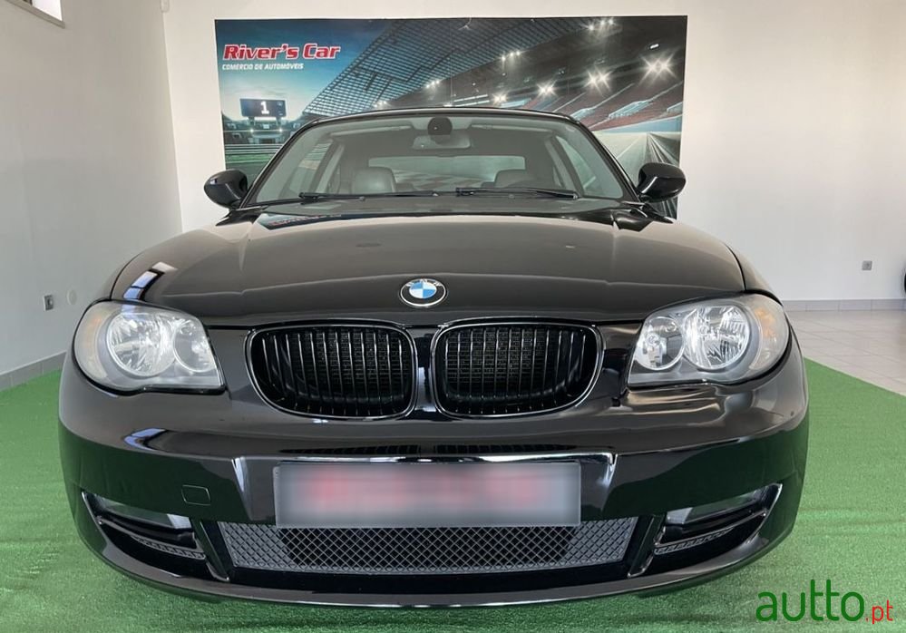 2009' BMW 118 photo #2