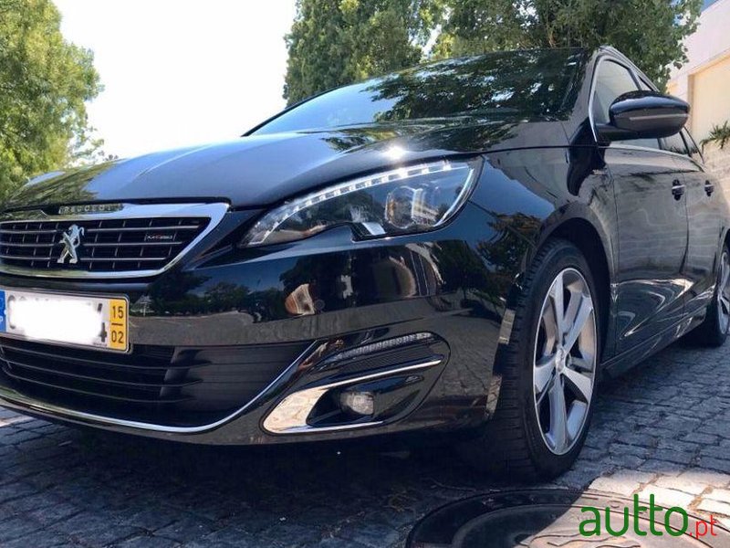 2015' Peugeot 308 Sw photo #1