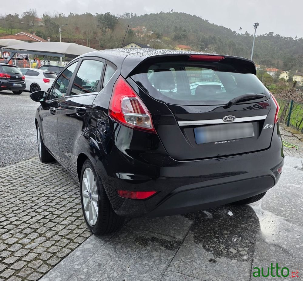 2016' Ford Fiesta photo #3