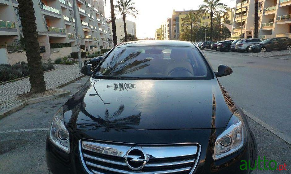 2009' Opel Insignia 2.0 Cdti Cosmo photo #2