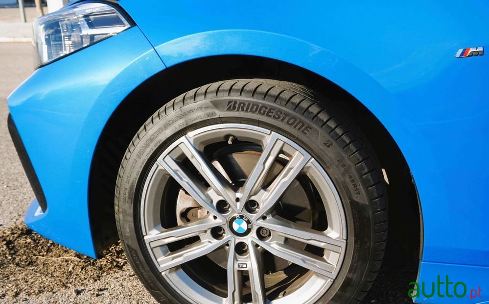 2022' BMW 116 photo #6