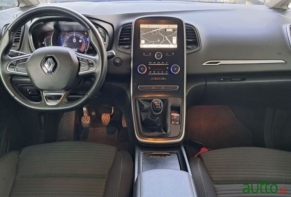 2019' Renault Grand Scenic photo #4