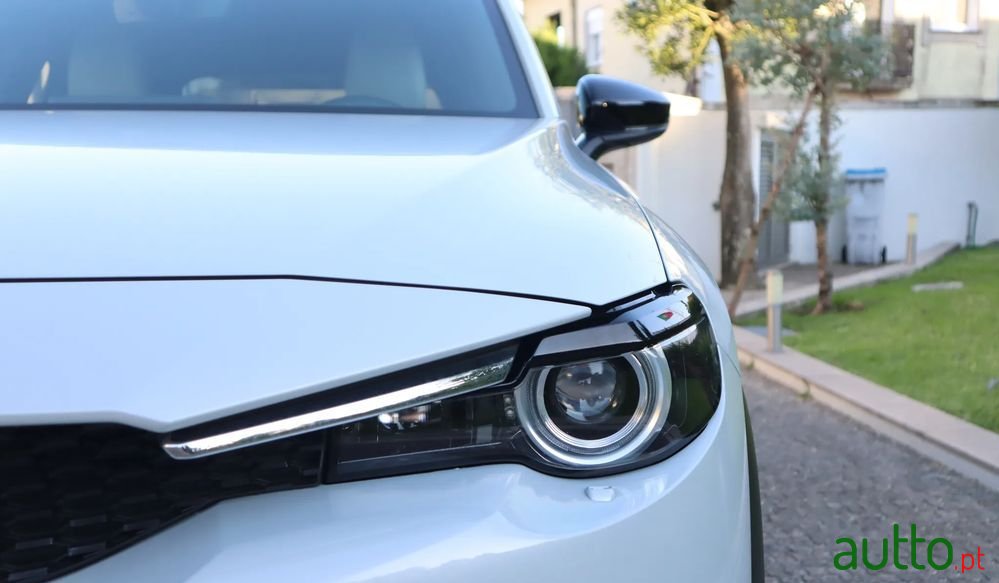 2021' Mazda MX-30 photo #6