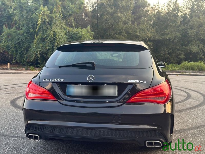 2015' Mercedes-Benz CLA 200 photo #3