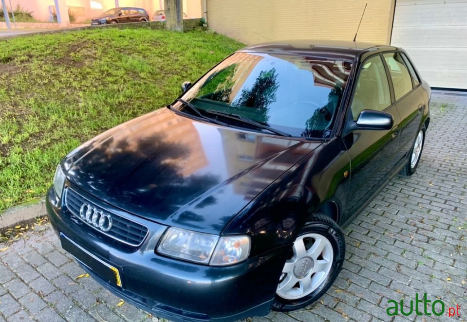 1999' Audi A3 Sport photo #2