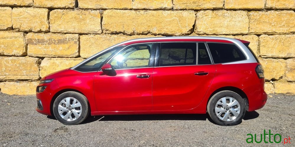 2017' Citroen C4 Grand Picasso photo #3