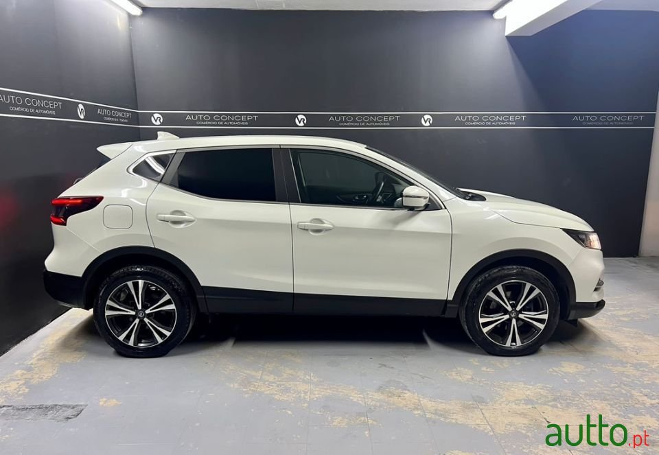 2017' Nissan Qashqai photo #6