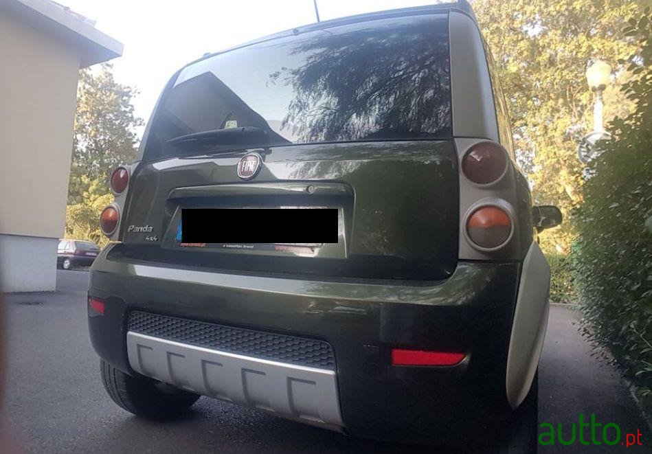 2010' Fiat Panda photo #2