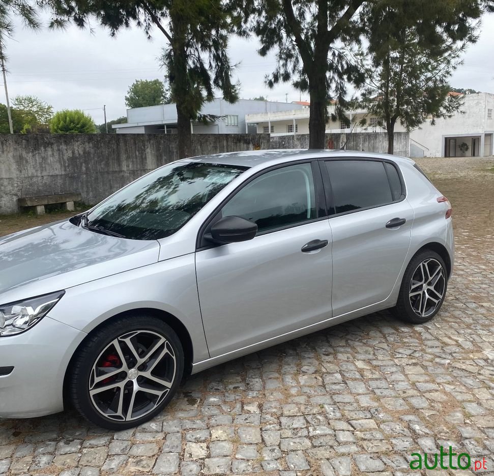 2017' Peugeot 308 photo #3