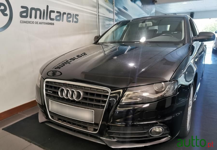 2011' Audi A4 2.0 Tdi Quattro Sport photo #3