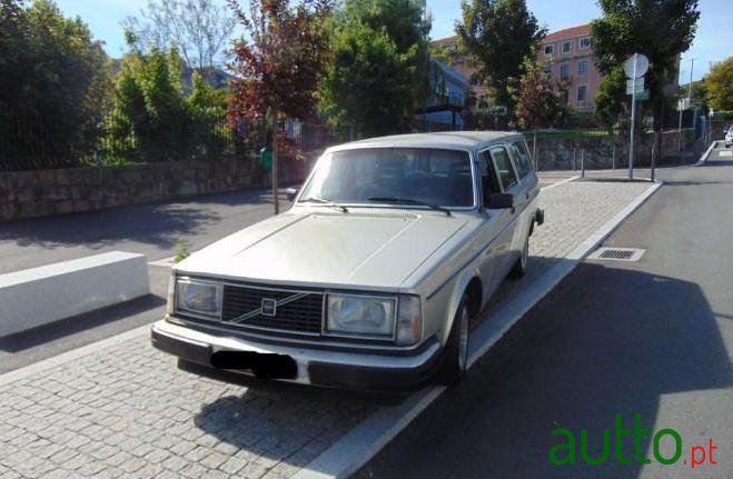1980' Volvo 245 photo #1