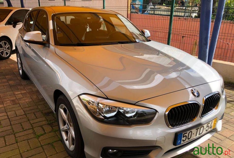 2017' BMW 116 D Edynamics Line Urban photo #3