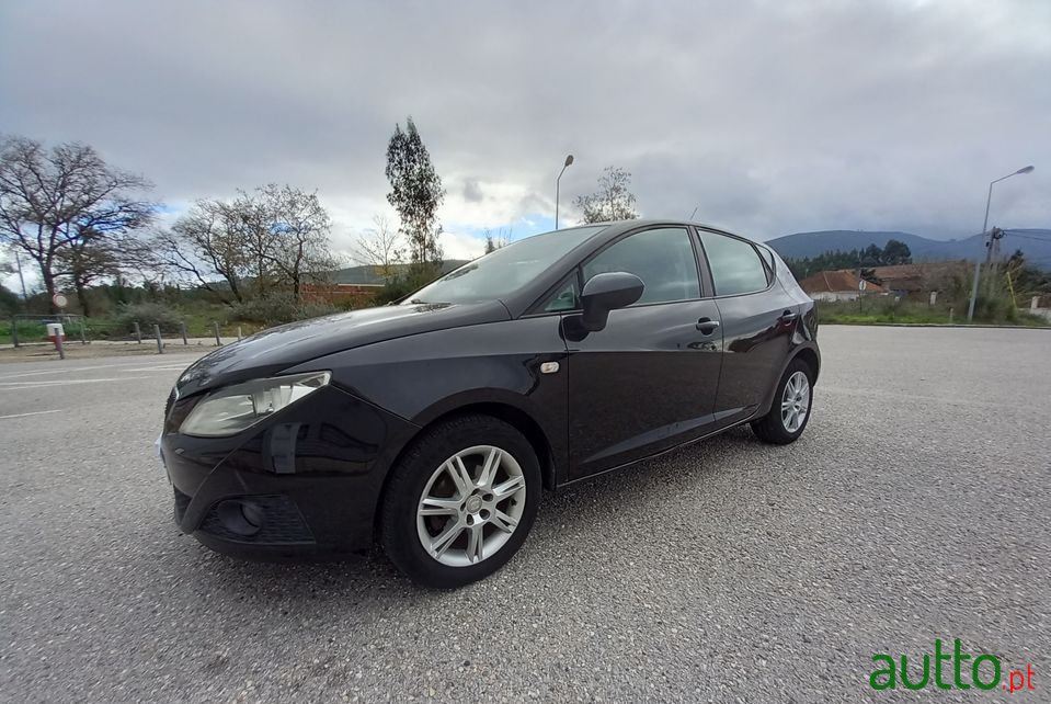 2010' SEAT Ibiza photo #4
