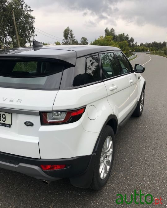 2017' Land Rover Evoque photo #4