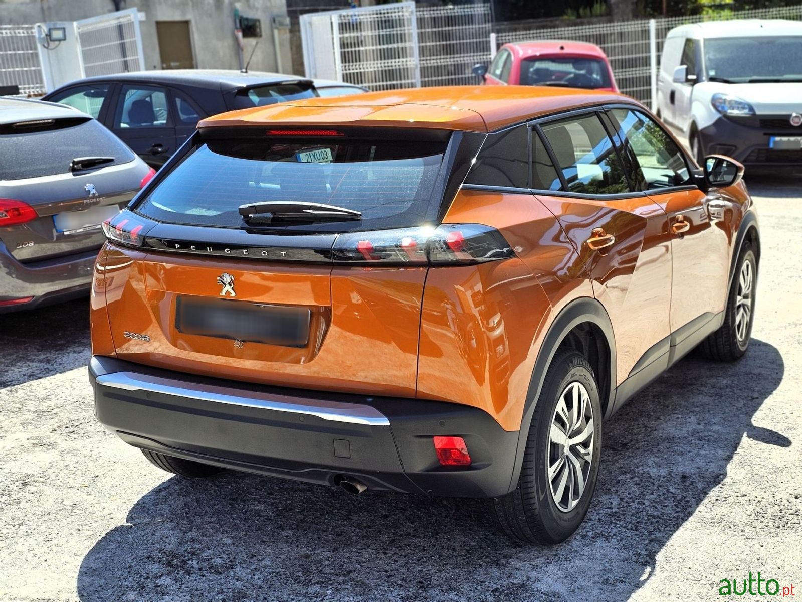 2020' Peugeot 2008 photo #4