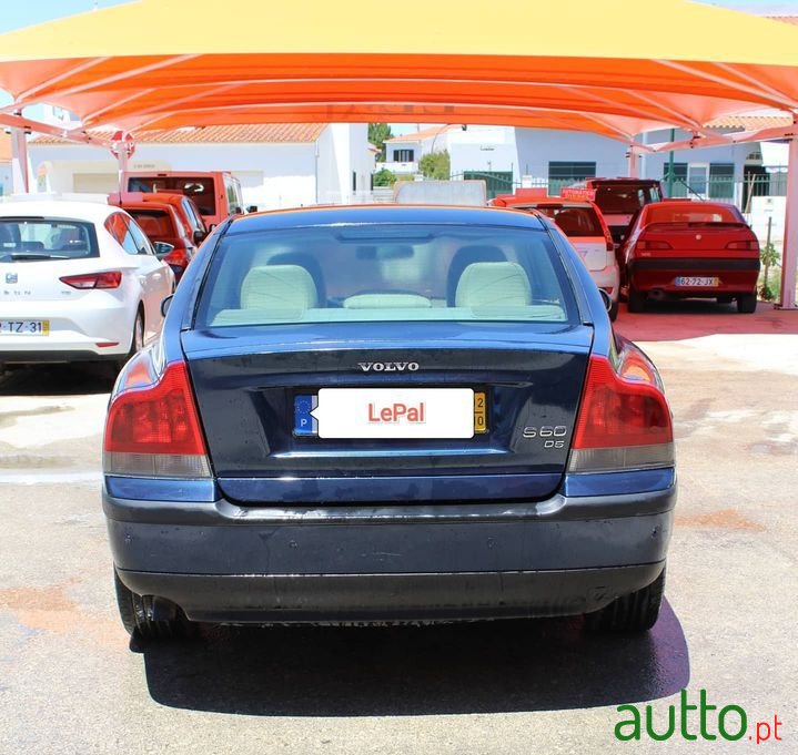 2002' Volvo S60 photo #3