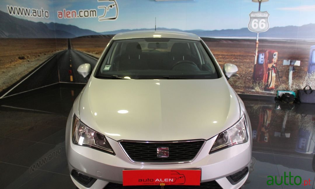 2014' SEAT Ibiza photo #3