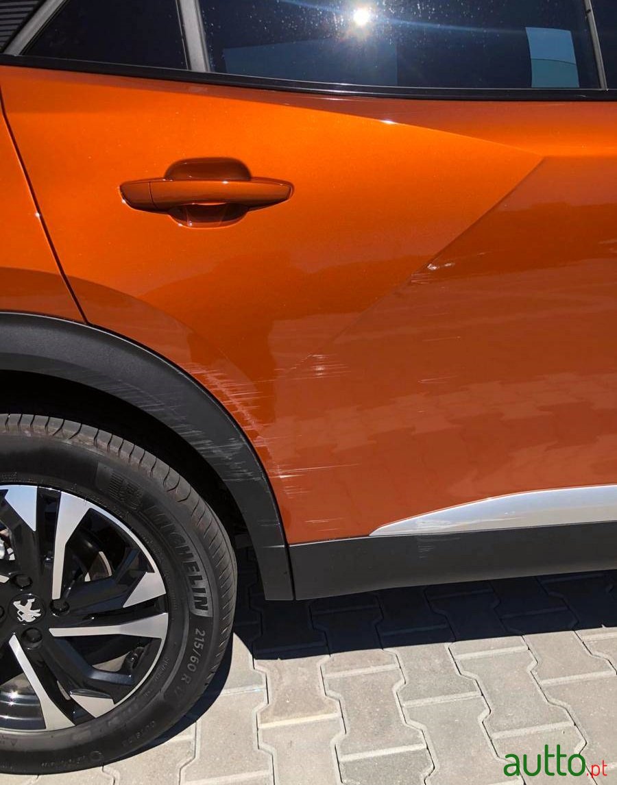 2020' Peugeot 2008 photo #7