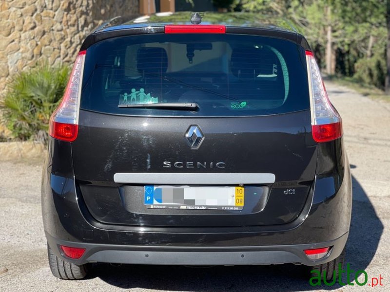 2010' Renault Grand Scenic 1.5-Dci photo #5