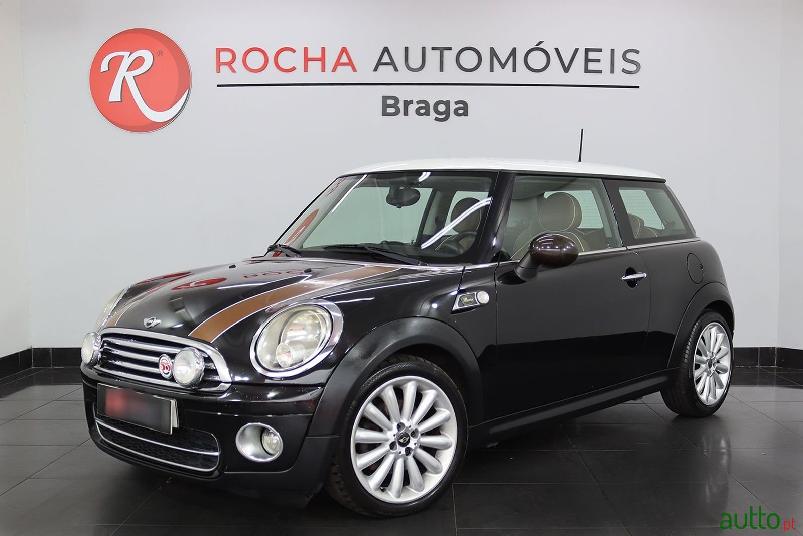 2010' MINI Cooper photo #1