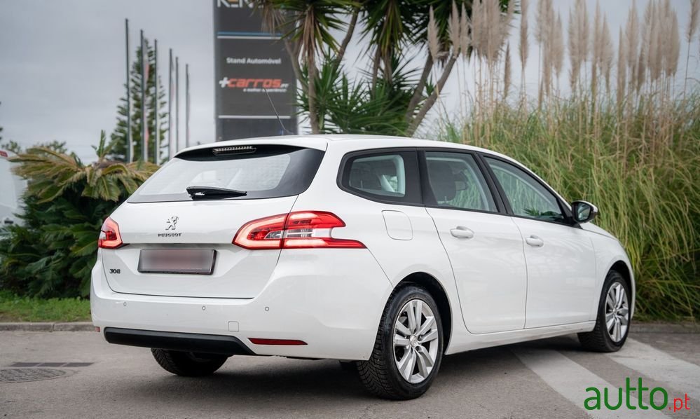 2020' Peugeot 308 Sw photo #6
