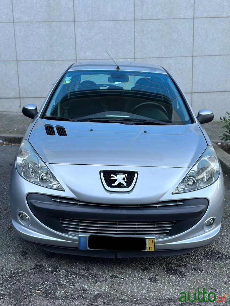 2011' Peugeot 206 1.1 Trendy photo #3