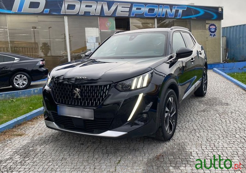 2021' Peugeot 2008 1.2 Puretech Gt photo #4