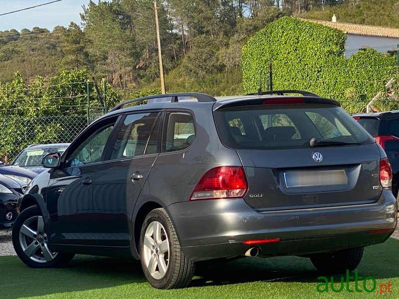 2012' Volkswagen Golf Variant photo #6