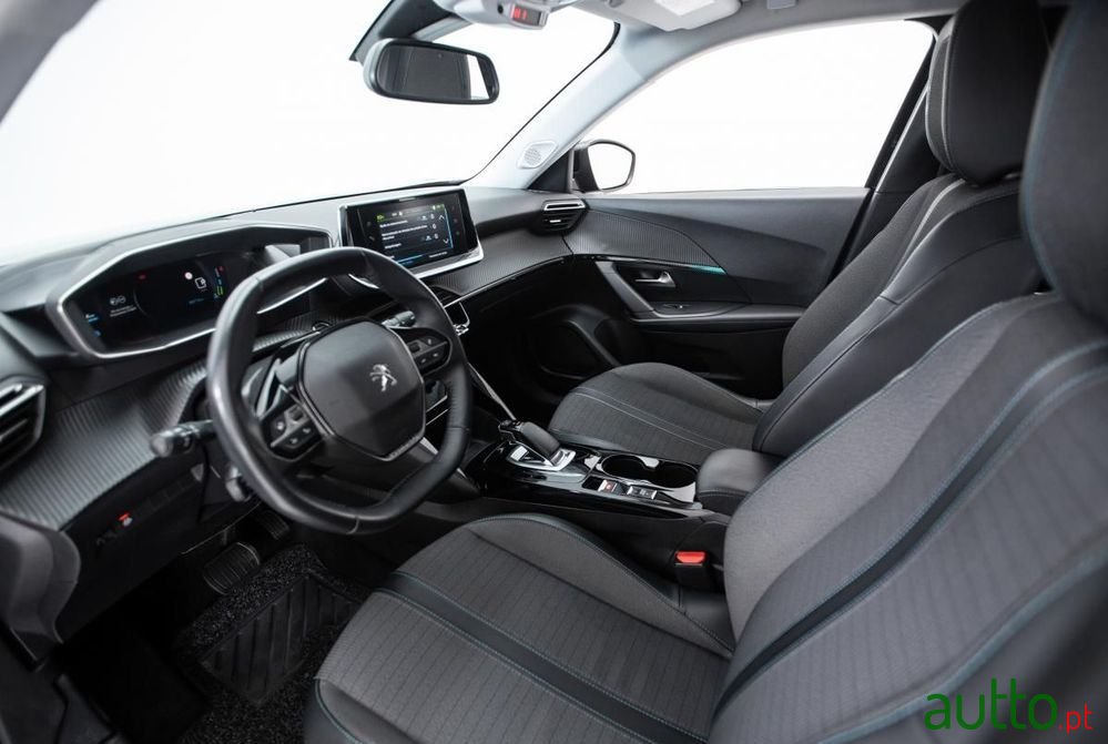 2022' Peugeot e-2008 50 Kwh Allure Pack photo #5