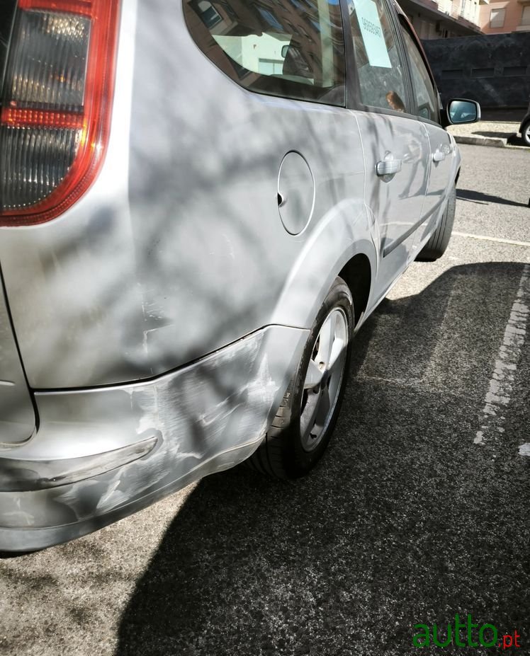 2007' Ford Focus Sw photo #5