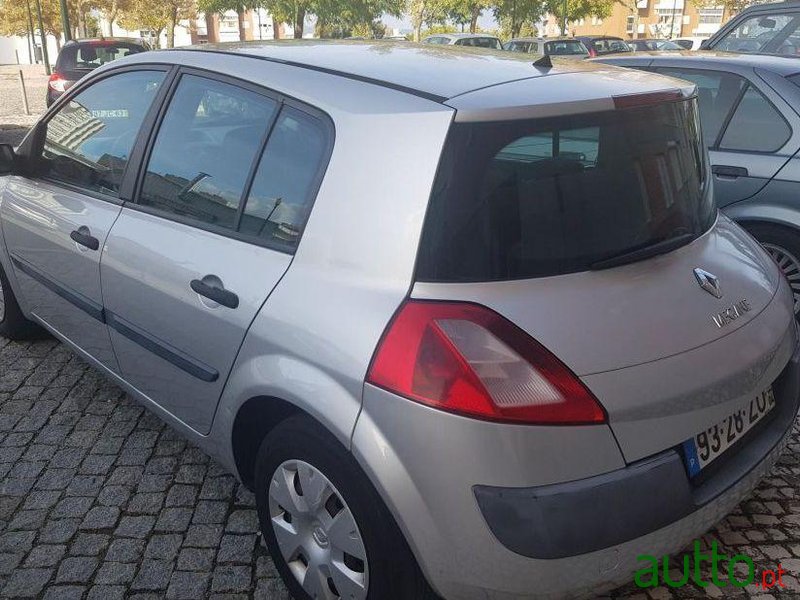 2005' Renault Megane photo #1