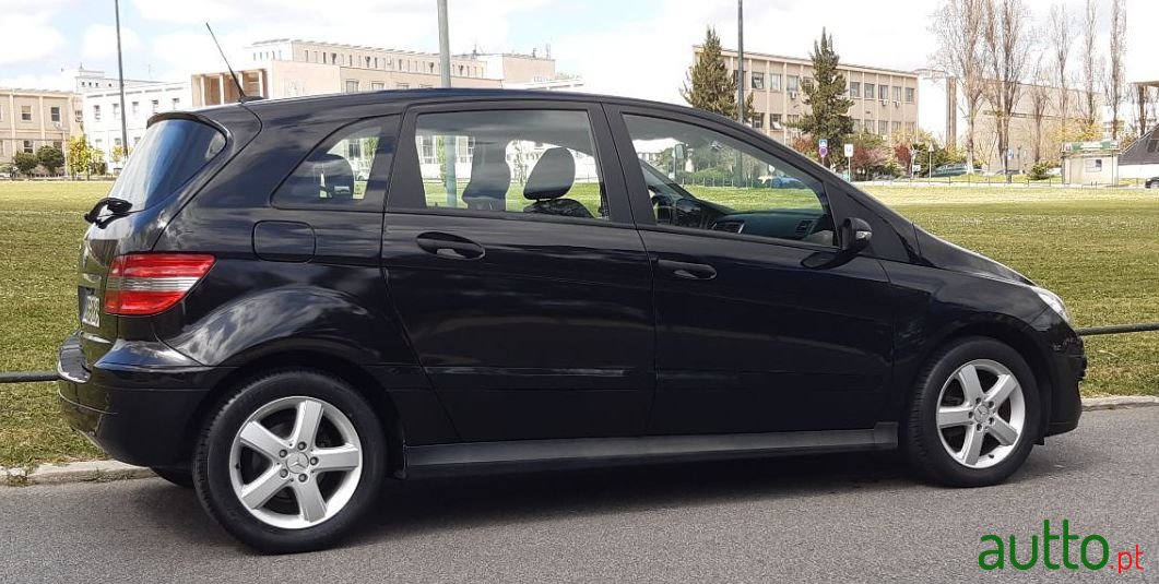 2006' Mercedes-Benz B-150 photo #1