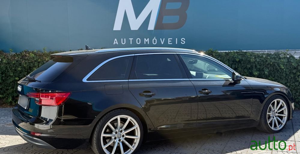 2016' Audi A4 Avant photo #4