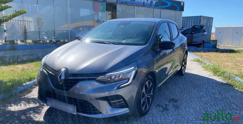 2023' Renault Clio photo #4