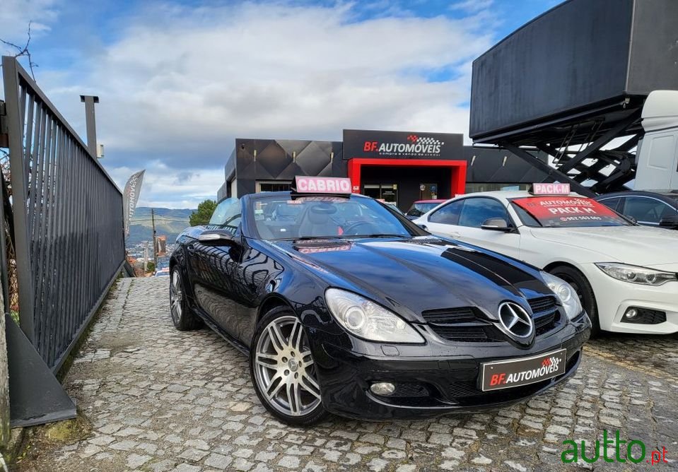 2005' Mercedes-Benz Slk-200 photo #1