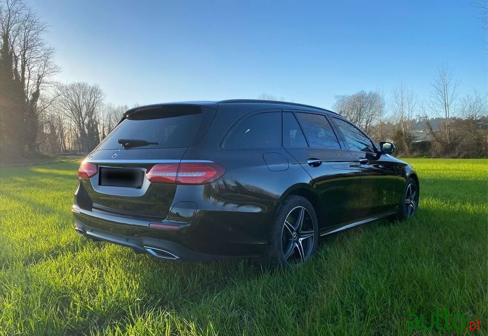 2020' Mercedes-Benz E 300 photo #5