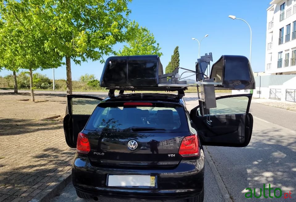 2013' Volkswagen Polo photo #5