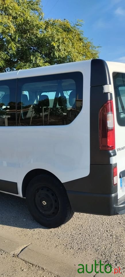 2017' Renault Trafic photo #2