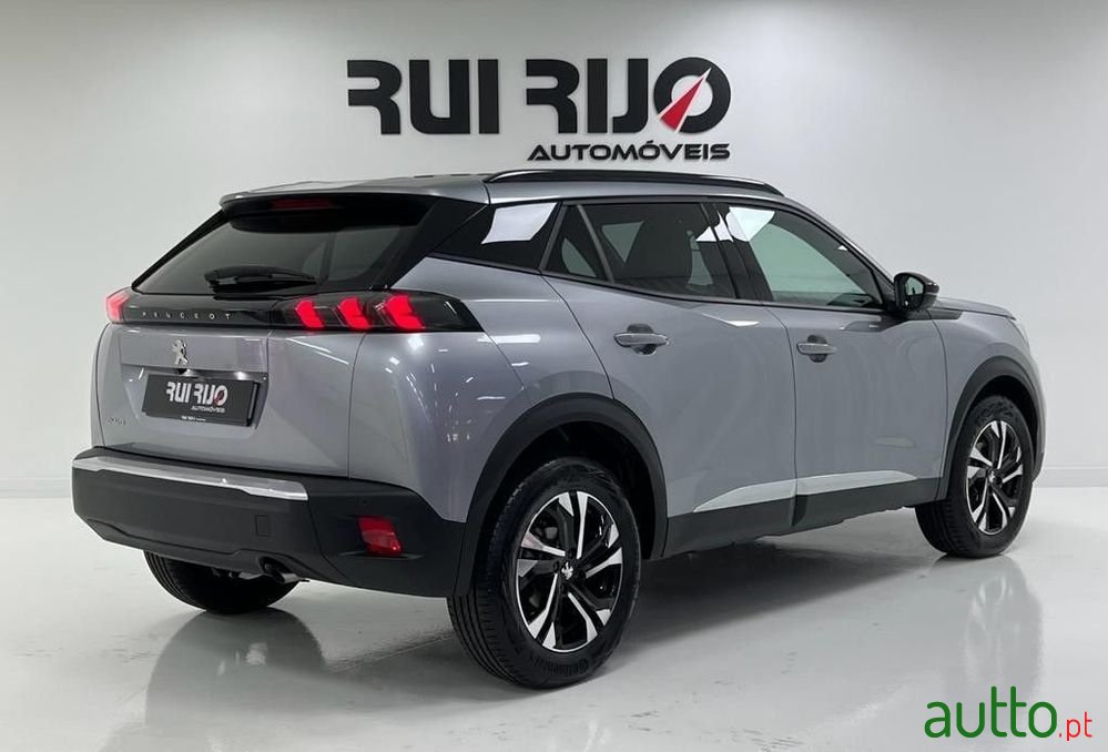 2022' Peugeot 2008 1.2 Puretech Allure photo #2
