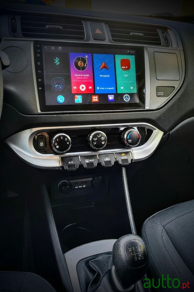 2016' Kia Rio photo #6