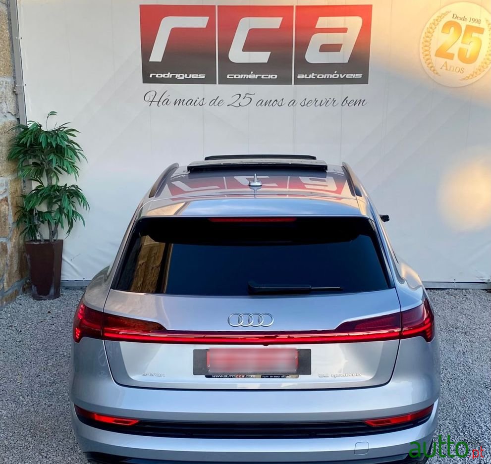 2020' Audi e-tron 55 Quattro S Line photo #5