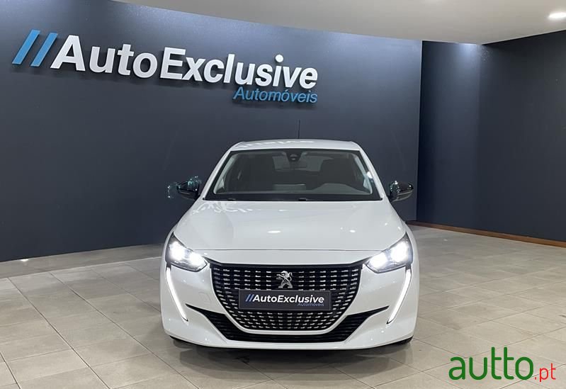 2021' Peugeot 208 photo #3