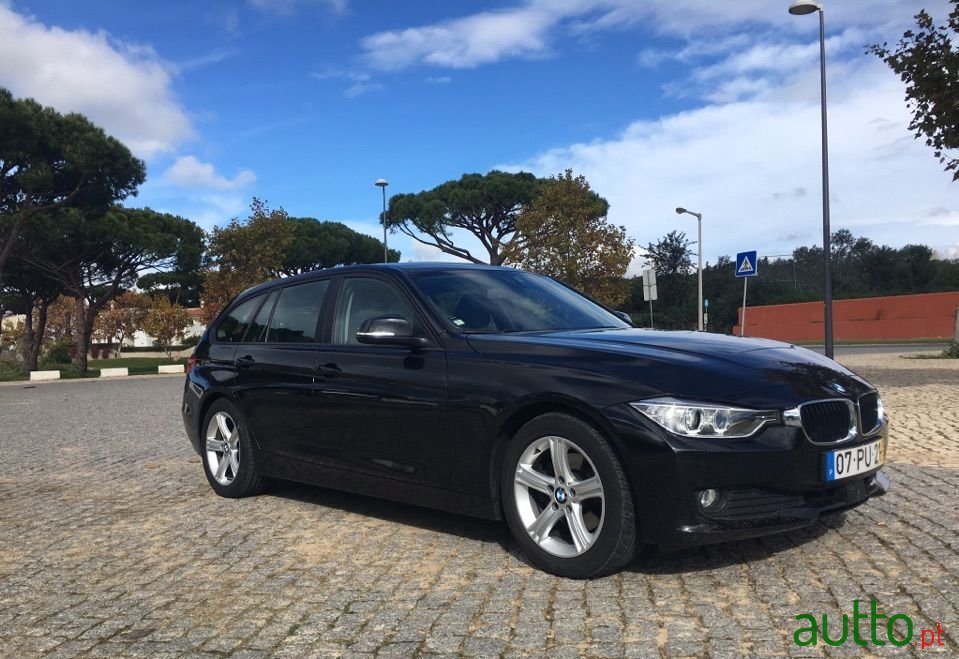 2012' BMW 320 Sport photo #4