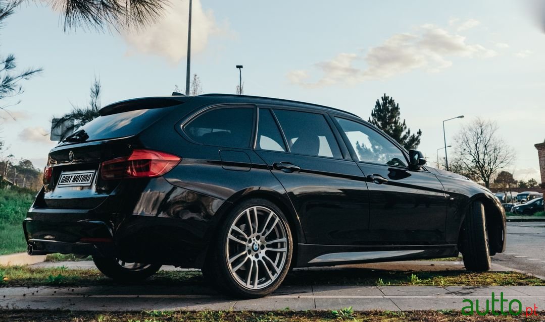 2017' BMW 325 photo #2