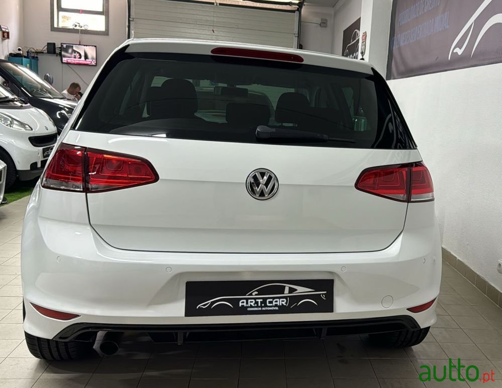 2014' Volkswagen Golf photo #5